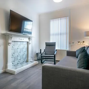  Holiday home Pass The Keys Mccracken's Townhouse - 10 Min Walk To Centre